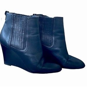 Sam Edelman women’s size 10 black leather slip on heeled wedge ankle boots